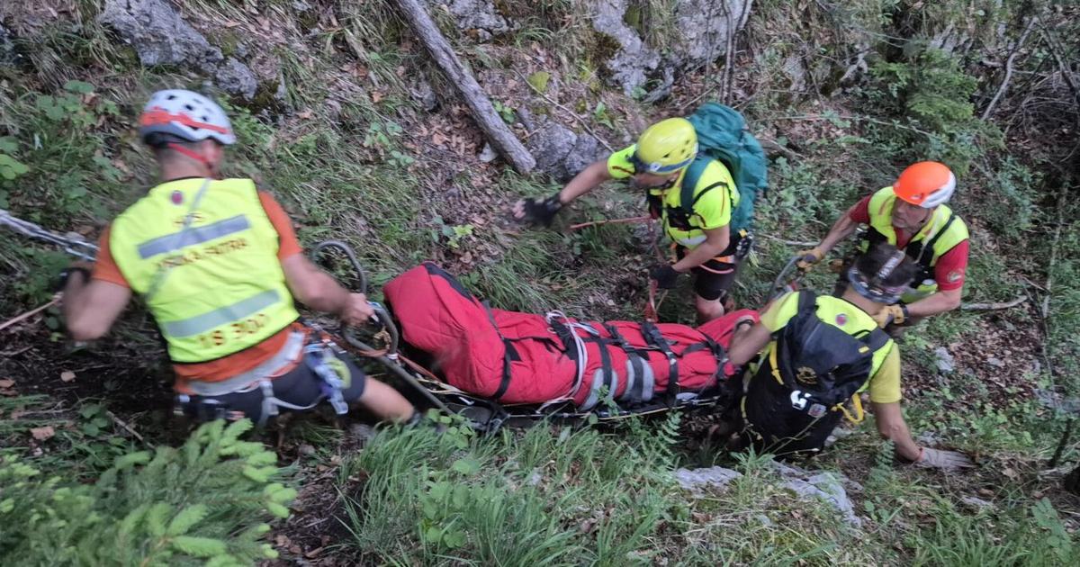 Nad obcou Visnove sa mladik posmykol v blizkosti ferraty a utrpel zranenia padom