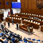 Poslanci schvalili v tomto roku zatial 45 zakonov z toho dva v zrychlenom rezime