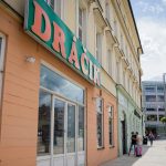 najhorsii vysledok za desat rokov a prepustanie dracik slabne pochybne prispevky pribudaju