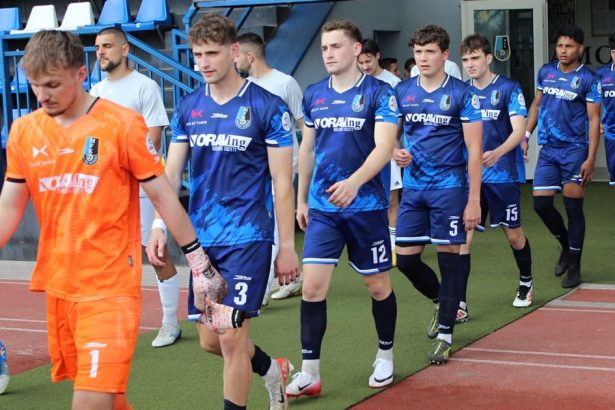 zachrana je maly zazrak muzsky futbal v nasom meste uz dlhse stoji na hlinenych nohach hovori ikona klubu
