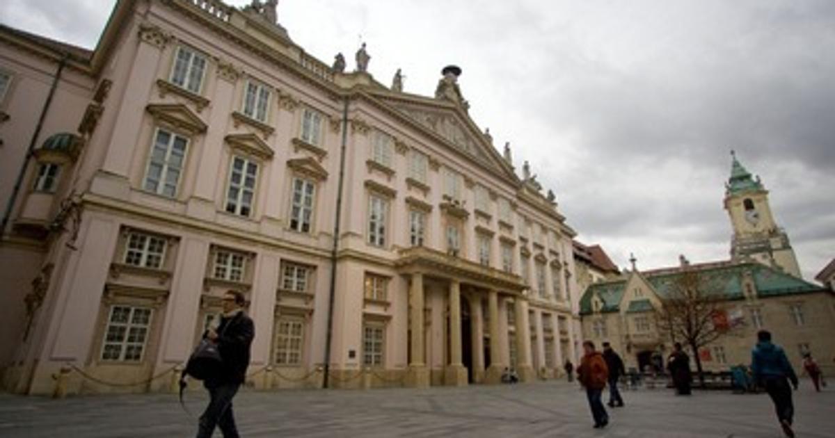 Cast Zakona o Bratislave strati ucinnost Volebne obvody sa urcia proporcionalne k poctu obyvatelov