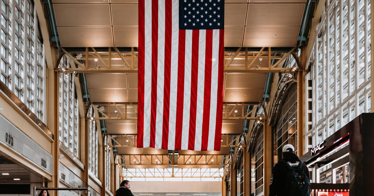 Cina ostro kritizuje nove vizove pravidla usa hrozi odvetnymi opatreniami