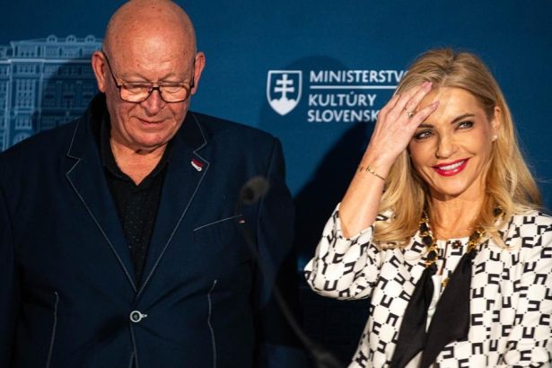 Do FPU dosadila Simkovicova svoju veducu komunikacie Demkova zdielala konspiracne teorie