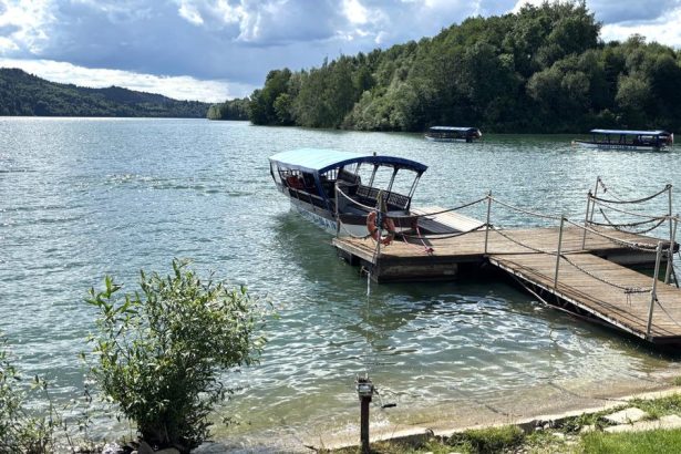 Maly Jadran za hranicami V Polsku najdete cyklisticky raj s tyrkysovou vodou a hradmi
