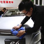 Palivova kriza v Rusku zvysuje dopyt po cinskych elektromobiloch