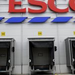 Tesco udajne zvazuje predaj prevadzok v strednej a vychodnej europe
