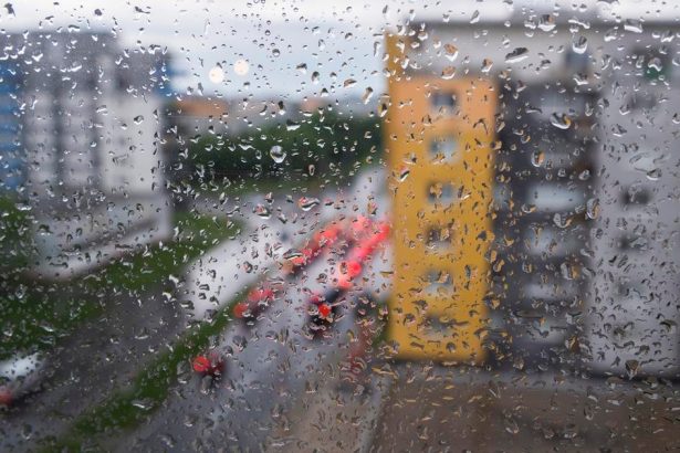 Vychodne Slovensko mozu zasiahnu burky a vysoke teploty varuju meteorologovia