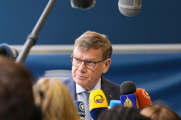 Wadephul obhajuje nemecke obrannne vydavky po kritike Trumpa
