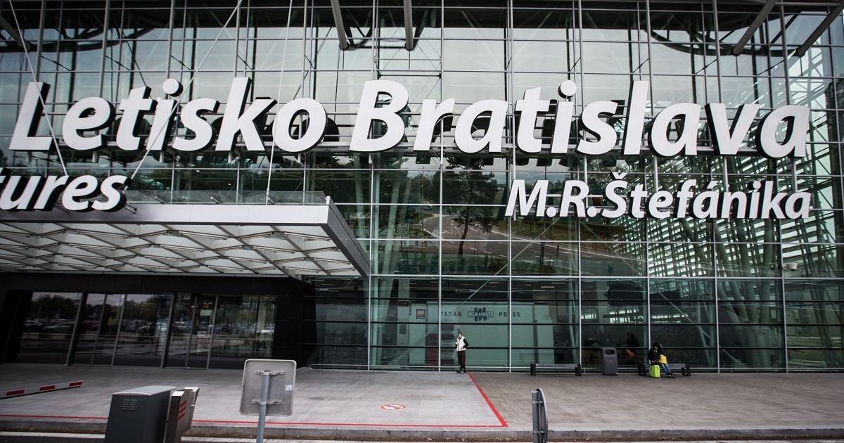 bratislavske letisko prvykrat odbavilo za mesiac viac nez pol miliona cestujucich