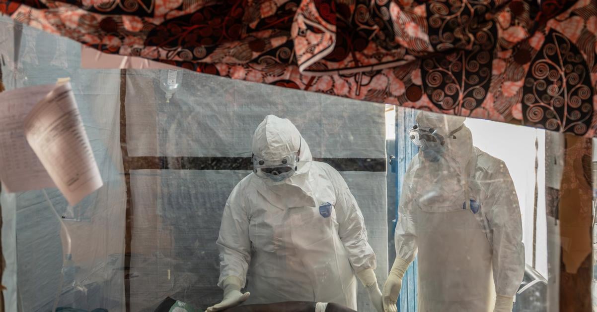dav v konzskej demokratickej republike podpalil centrum na liecbu eboly zivot prisiel policajt