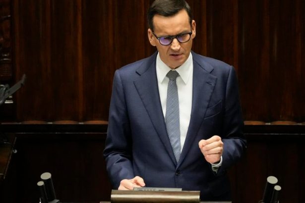 polsky expremier morawiecki konci ako predseda frakcie europski konzervatovci a reformisti v europskom parlamente