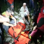 vycerpany senior sa splhal tatranskym terenom a pomoc najprv odmietal nakoniec skoncil na nosidlach