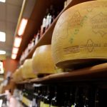 Kravam instaluj klimatizacie skladovanie je drahsie horucavy ohrozuju vyrobu parmezanu