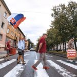 Martinania zablokovali ervenu armadu Uctili si aj mlade dievca ktore prelo vojenskou cisternou