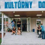 Na Oravu prichadza filmovy autobus Ozivi stare kina premietat bude aj v byvalych kupeloch