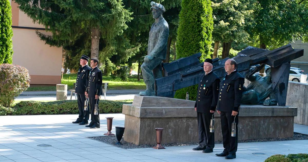 Od tragedie v Handlovej uplynulo 17 rokov Slovensko si pripomenie 20 obeti vybuchu v bani