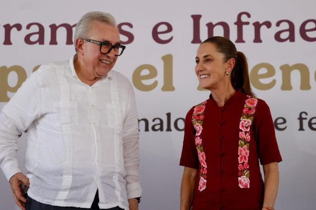 Odstupil vratil sa a opat odstupuje Obvineny guverner mexickeho statu den po navrate do funkcie oznamil odchod