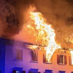 Pri poziari v bytovom dome v svajciarskom meste Thusis prisli o zivot dvaja ludia