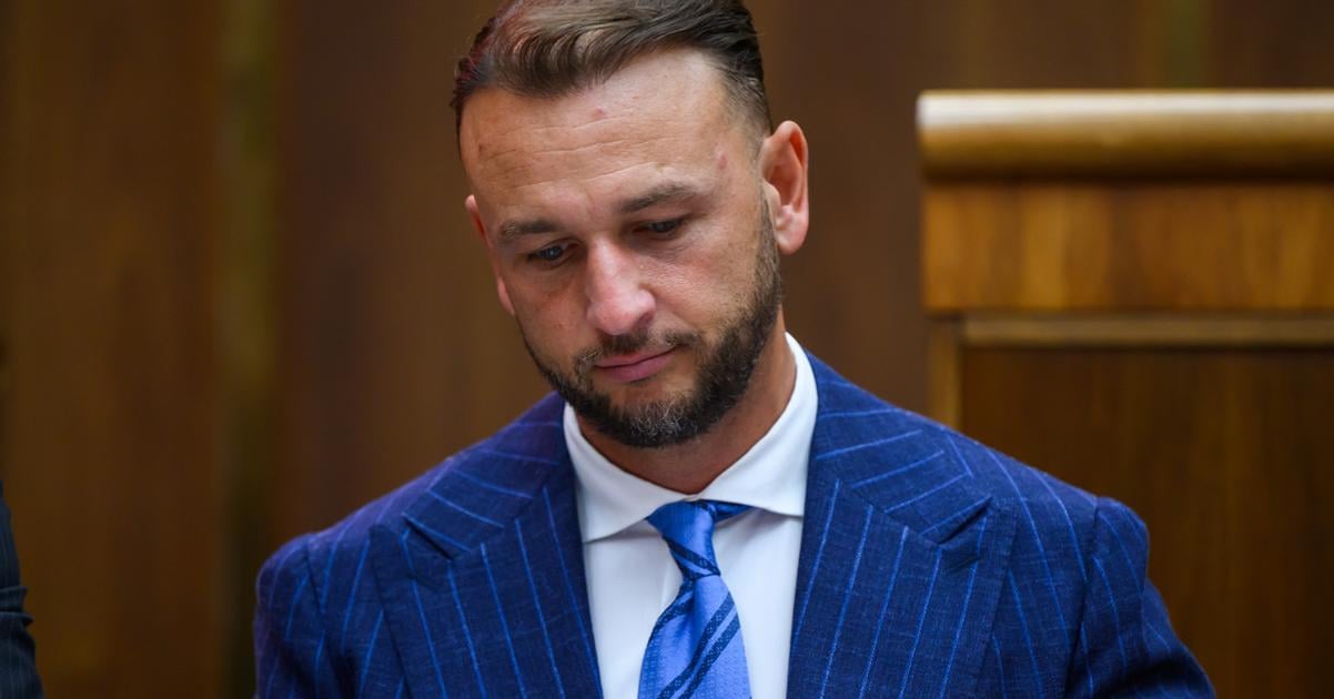 Sutaj Estok chcel oznamit navrh na zmenu ustavy na tlacovku napokon neprisiel