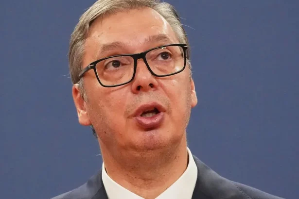 Aleksandar Vučič je prezidentom Srbskej republiky