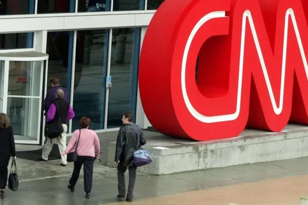 Americké médiá CNN a MS NOW čelia kritike za spravodajstvo