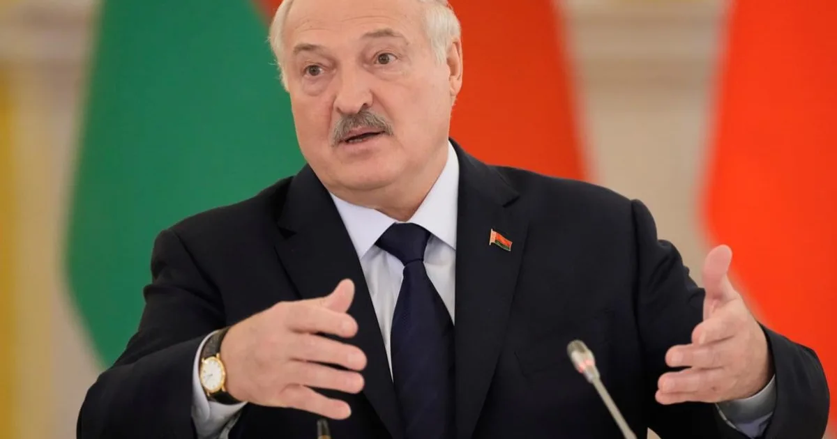 Bieloruský líder Alexandr Lukašenko udelil milosť pätnástim väzňom