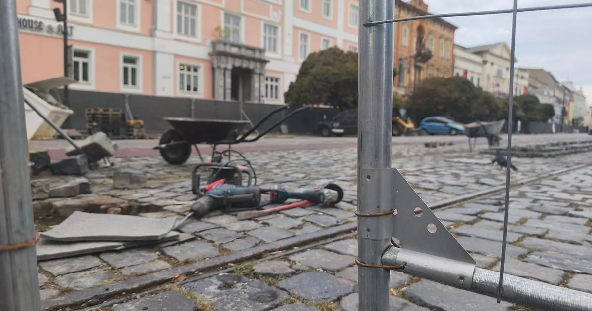 Bude úsek pri Dolnej bráne včas prejazdný? Bežci a diváci sa obávajú staveniska