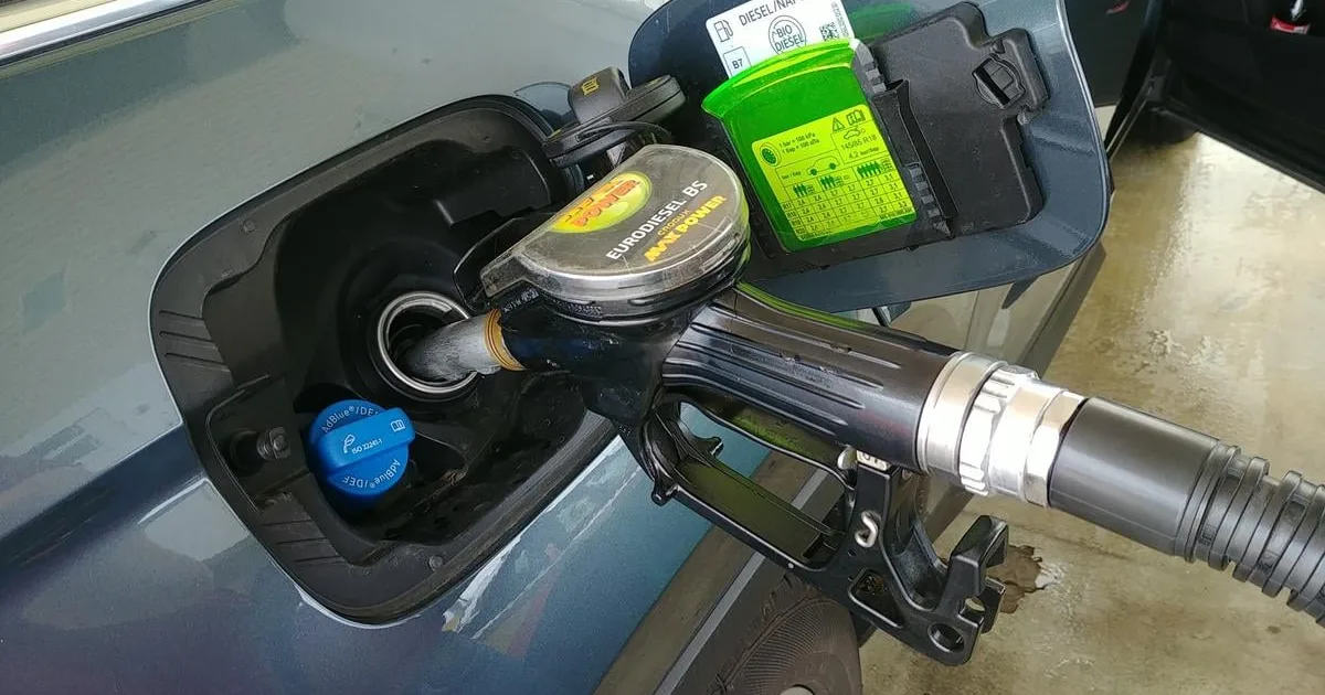 Cena nafty vo Francúzsku stúpla na priemerne 2,41 eura za liter
