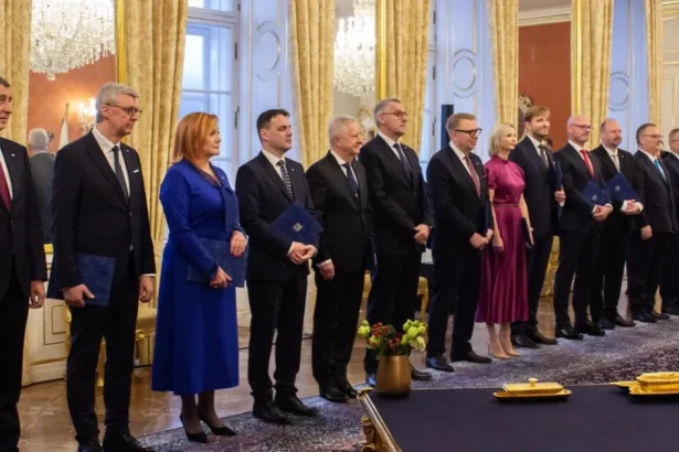 Česká opozícia sa pokúsi vysloviť vláde nedôveru, získala 92 podpisov