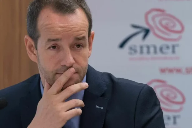 Člen Smeru požičal šéfovi Zoznamu milióny, teraz poslal na neho exekútora