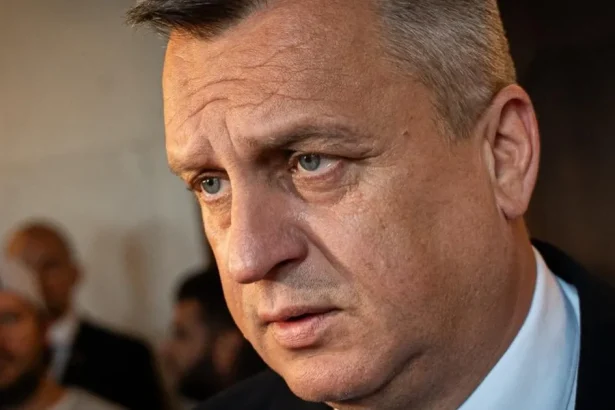 Dankovi chýba guráž, osud Tarabu aj Fica drží vo svojich rukách