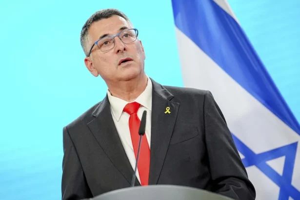 Izrael odoberie diplomatické výsady v reakcii na sankcie