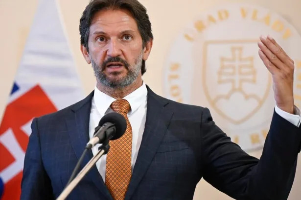 Kaliňák konflikt záujmov pri Strnadovi nevidí, viacerí jeho vládni kolegovia áno