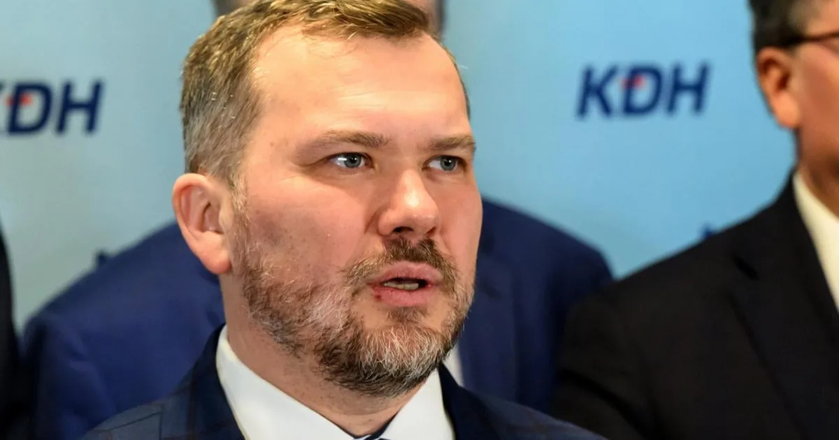 KDH: Premiér oslabuje dôveryhodnosť Slovenska vyhláseniami o článku 5 NATO