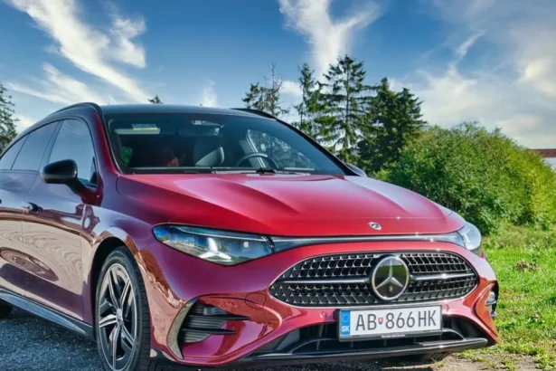 Mercedes-Benz CLA 200 je dostupný aj v kombi verzii