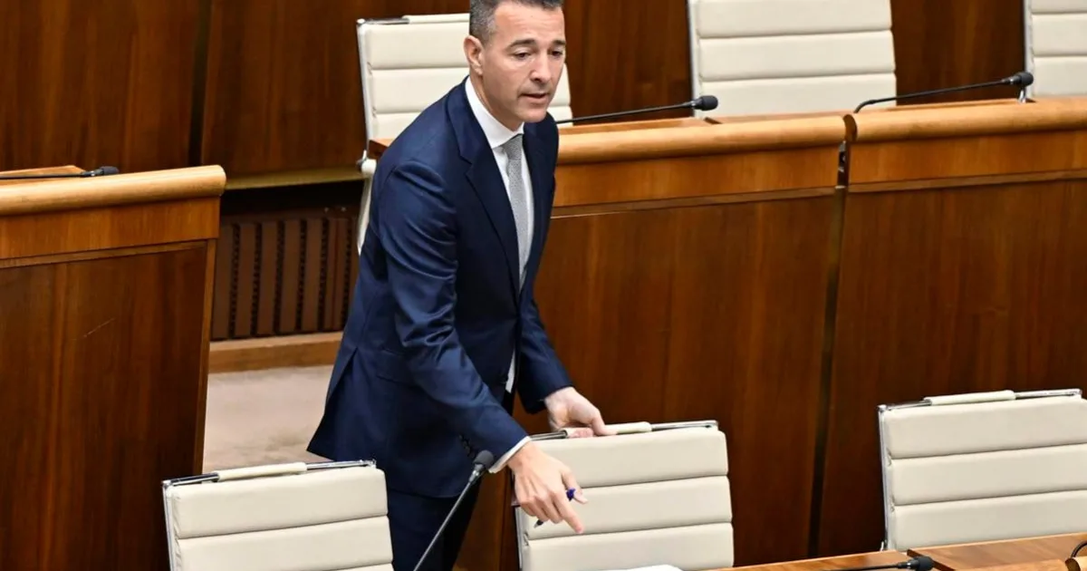Minister Drucker sa predstavil poslancom v parlamente