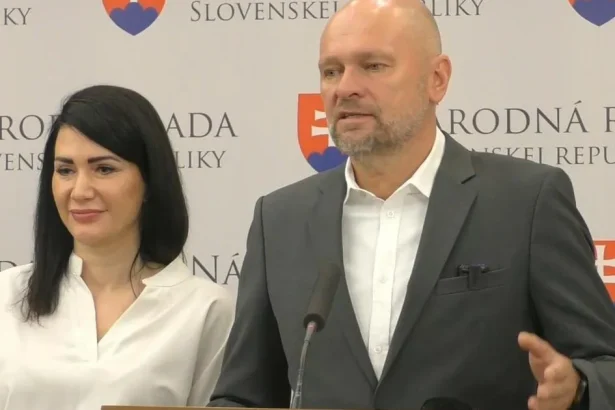 Na kandidátnej listine Sme rodina a Sulíkovcov