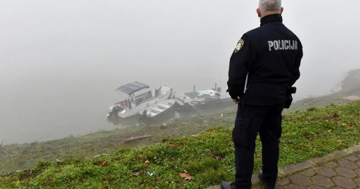 Na rieke Kupa na hranici medzi Chorvátskom a Slovinskom