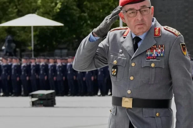 Nemeckého generála Carstena Breuera zvolili do novej funkcie
