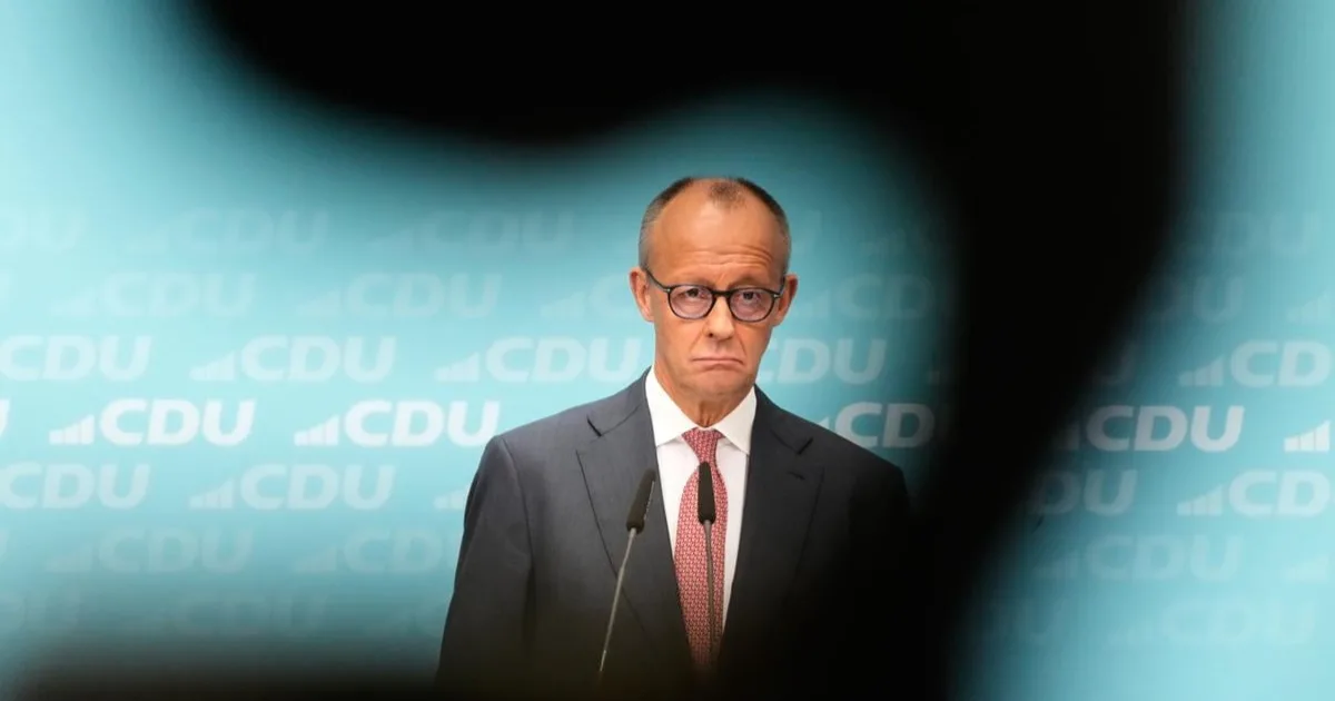 Nemecký konzervatívny líder Friedrich Merz musí zostať vo svojej funkcii