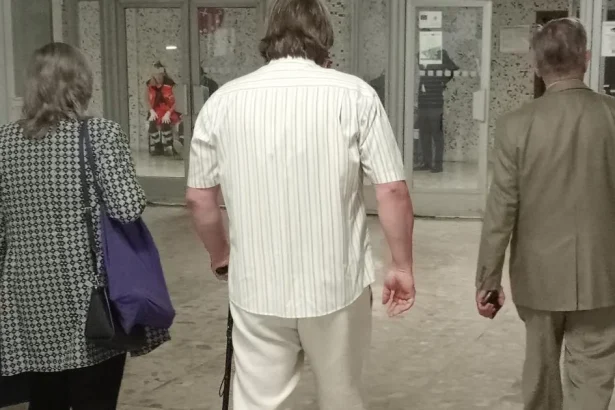 Notár Kavečanský opäť neprišiel na súd, prokurátorka navrhuje zatykač