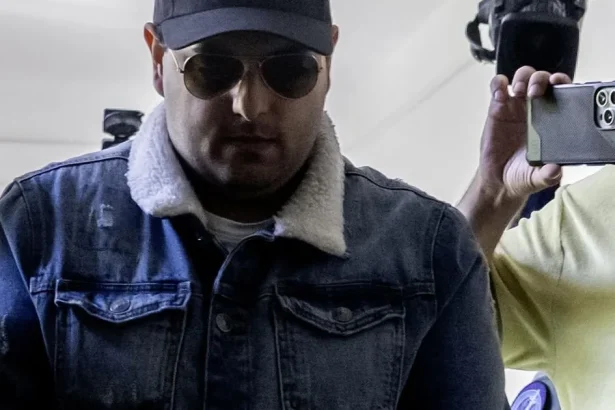 Polícia stále vyšetruje miliónový podvod na petržalskom úrade