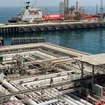 Požiar palivovej nádrže Aramco pri letisku v Rijáde
