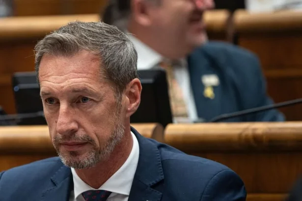 Predseda KDH Milan Majerský sa ostro ohradil voči tvrdeniam