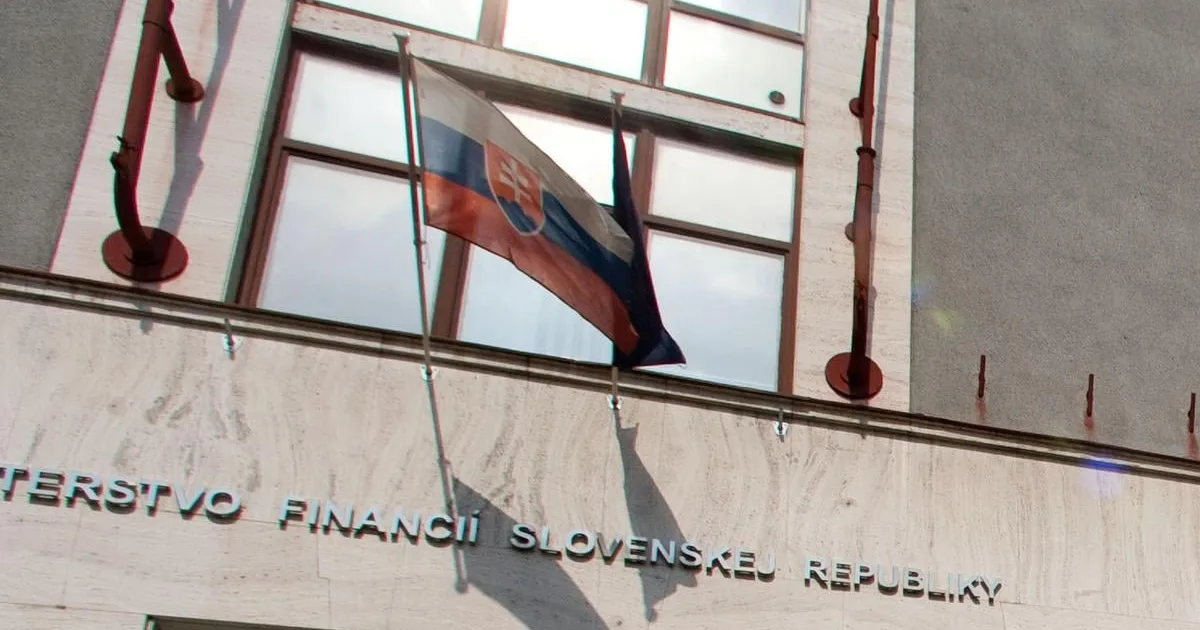 Rezort financií očakáva vyššie daňové príjmy