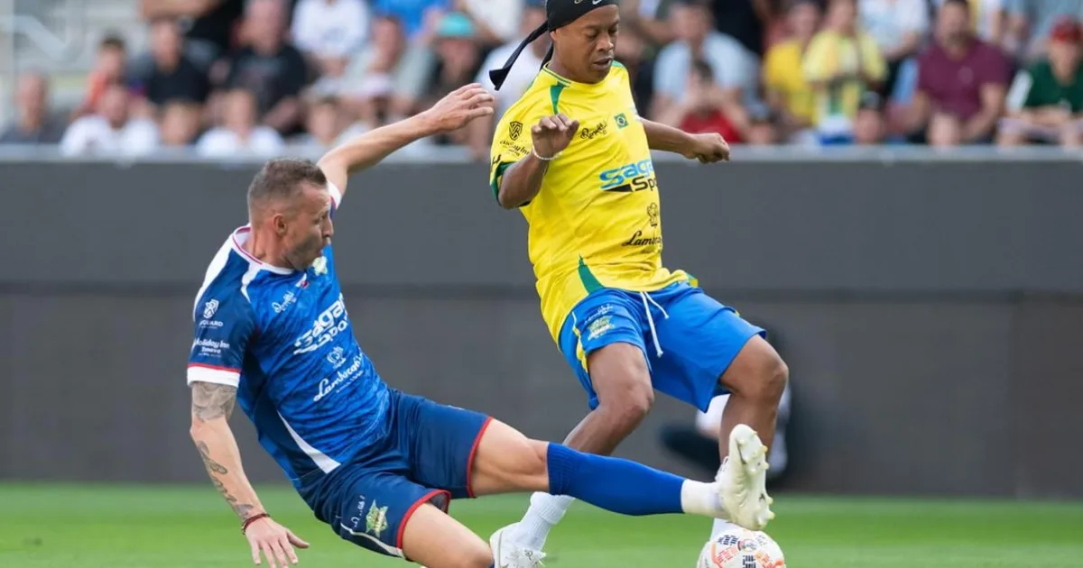 Ronaldinho dorazil do Trnavy, fanúšikovia šaleli. Futbal ustúpil do úzadia
