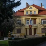 Sabotáže pripravované zo Slovenska: horiace zbrojovky a výbušné drony