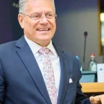 Šefčovič: Ak nechceme zatvárať vysoké pece, znížme dovoz ocele o polovicu