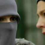 Taliansko zvažuje zákaz závojov v školách