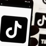 TikTok sa zaviazal obmedziť čas mladistvým používateľom
